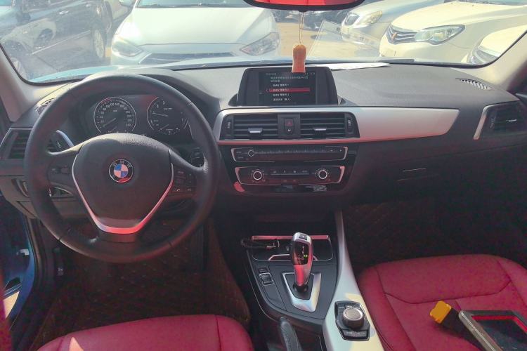 Used BMW 1 Series 2016 118i Leading Model Center Console