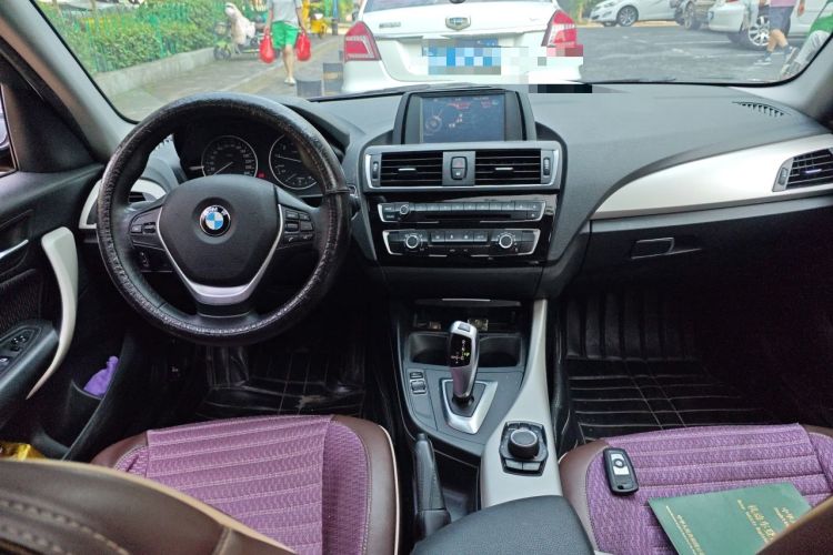 Used BMW 1 Series 2016 118i Leading Model Center Console