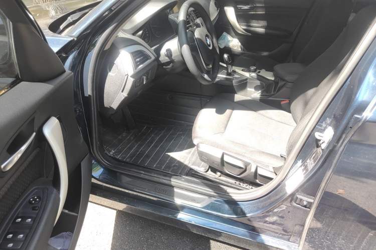 Used BMW 1 Series 2016 118i Leading Model Driver Seat