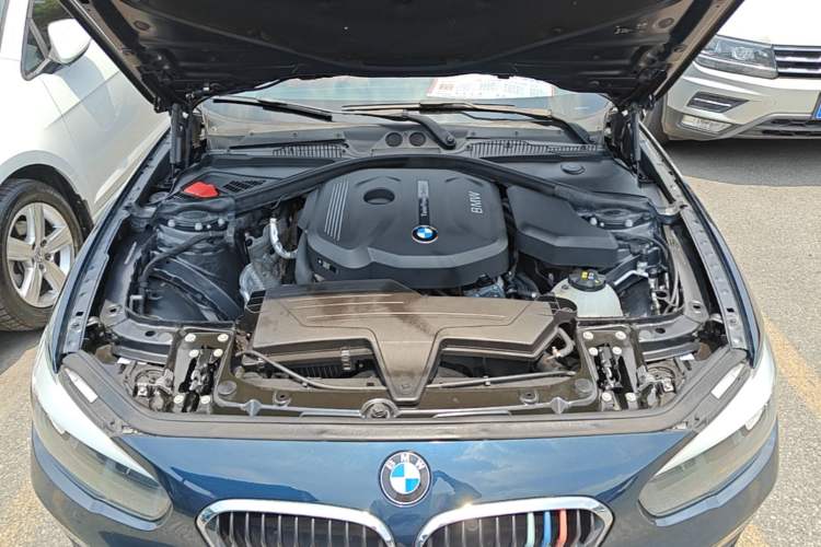 Used BMW 1 Series 2016 118i Leading Model Engine Bay
