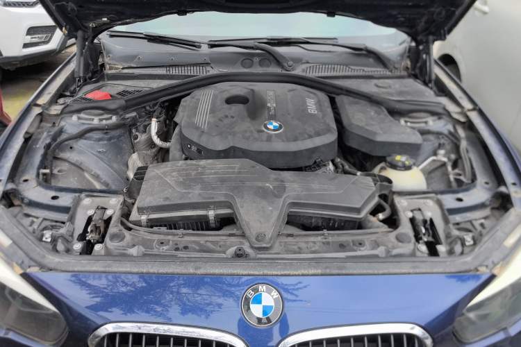 Used BMW 1 Series 2016 118i Leading Model Engine Bay