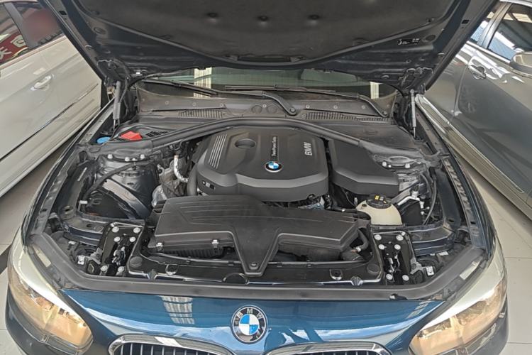 Used BMW 1 Series 2016 118i Leading Model Engine Bay