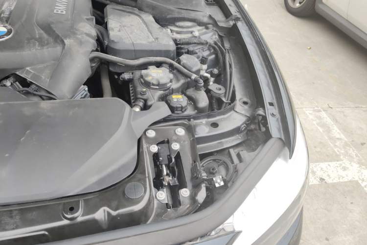 Used BMW 1 Series 2016 120i Leading Model Engine Bay Left