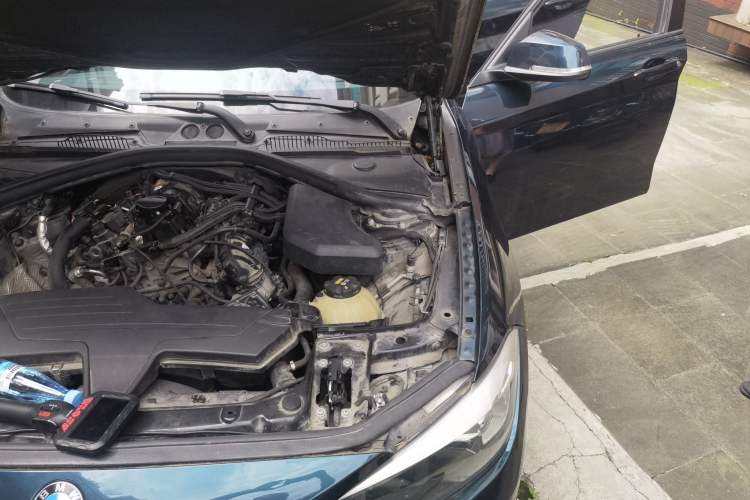 Used BMW 1 Series 2016 118i Leading Model Engine Bay Left