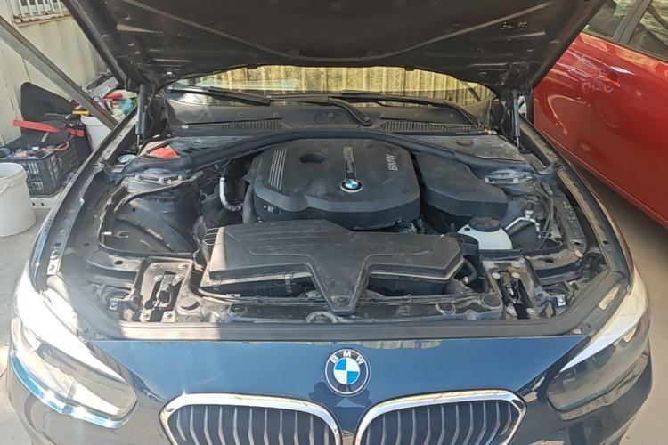 Used BMW 1 Series 2016 118i Leading Model Engine Bay