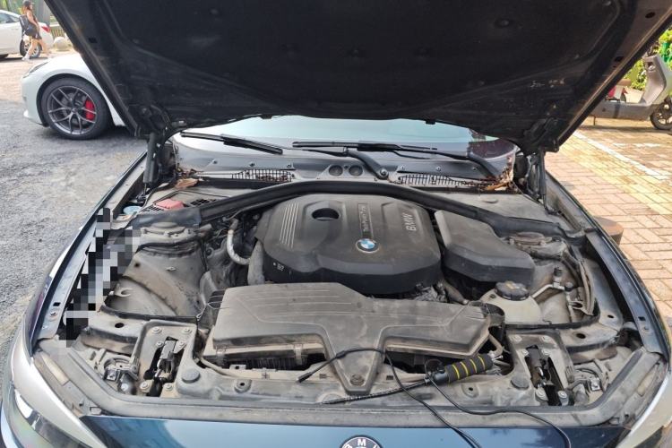 Used BMW 1 Series 2016 118i Leading Model Engine Bay