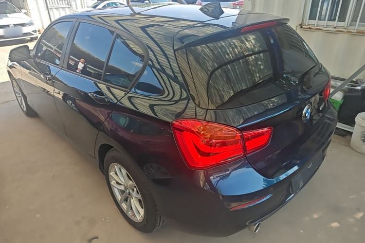 Used BMW 1 Series 2016 118i Leading Model Exterior 2