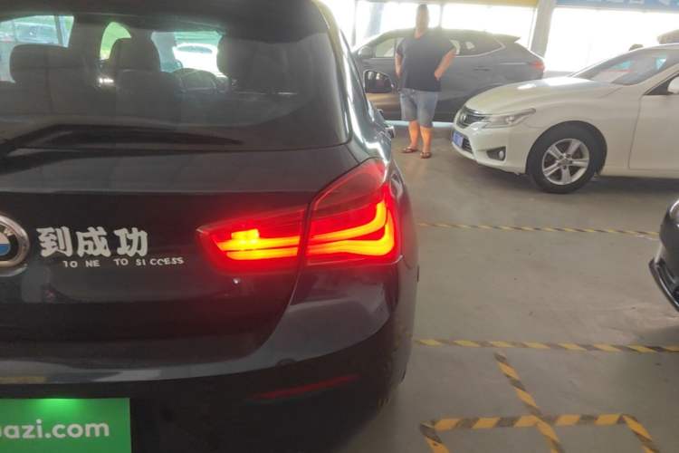 Used BMW 1 Series 2016 118i Leading Model Exterior 3