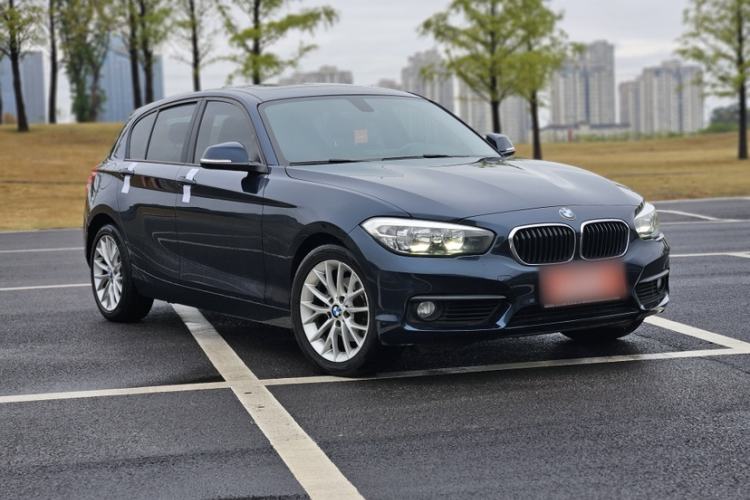 Used BMW 1 Series 2016 120i Leading Model Exterior 7