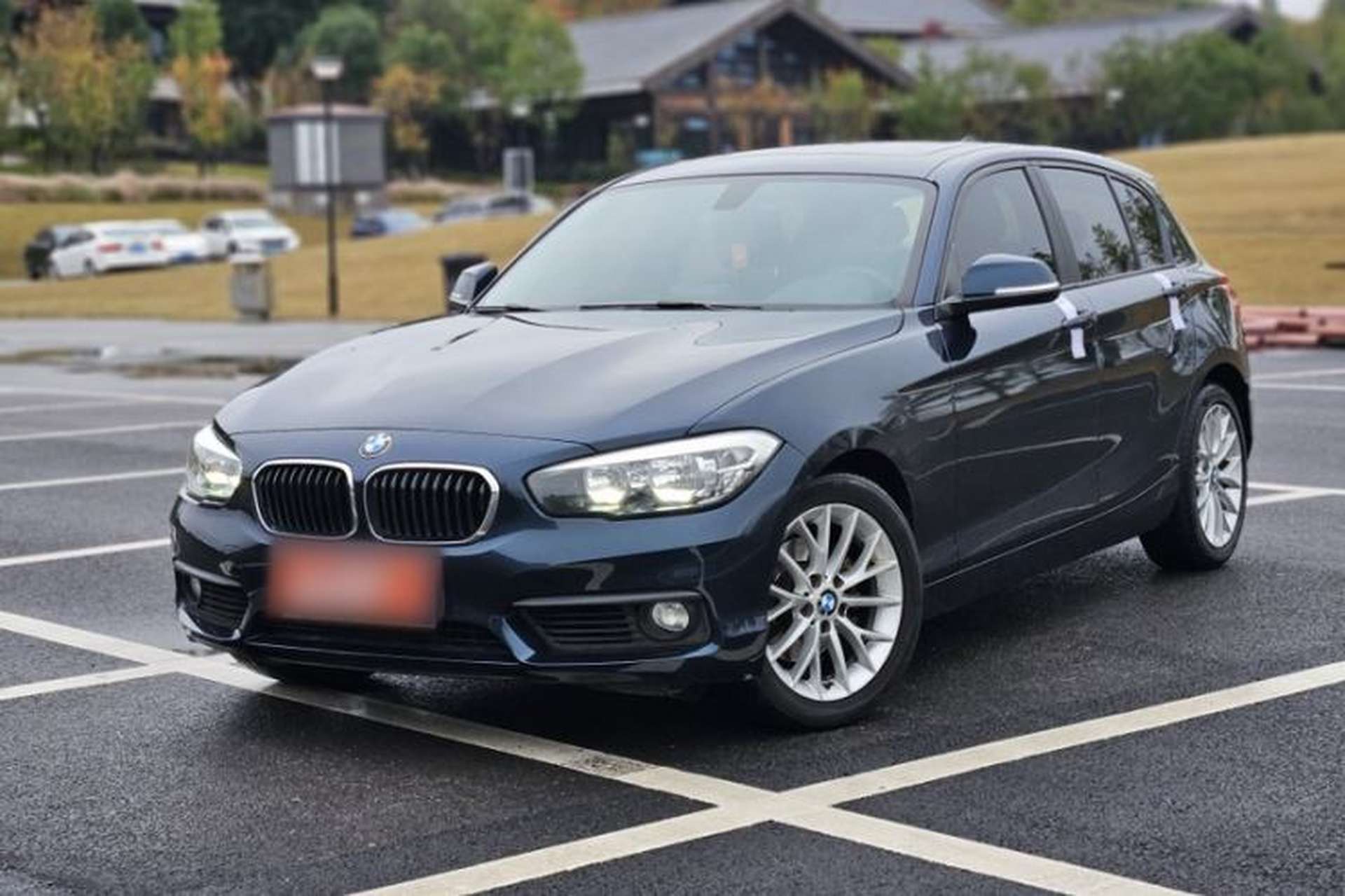 Used BMW 1 Series 2016 120i Leading Model Front Left 45 Deg