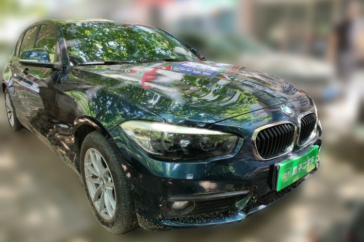 Used BMW 1 Series 2016 118i Leading Model Front Right 45 Deg