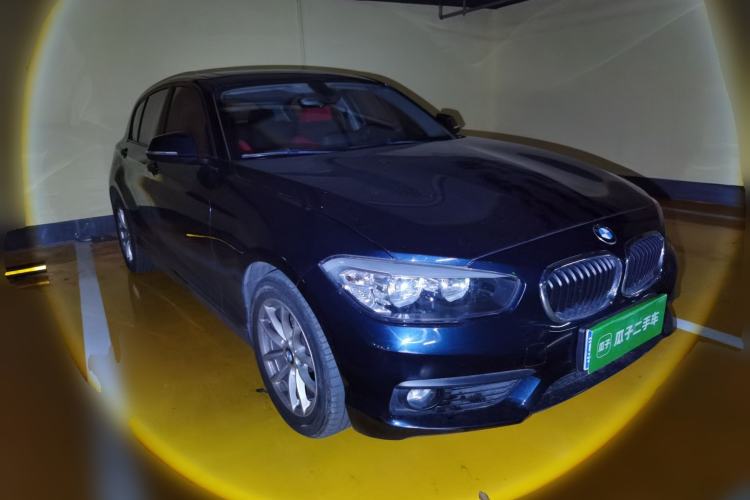 Used BMW 1 Series 2016 118i Leading Model Front Right 45 Deg