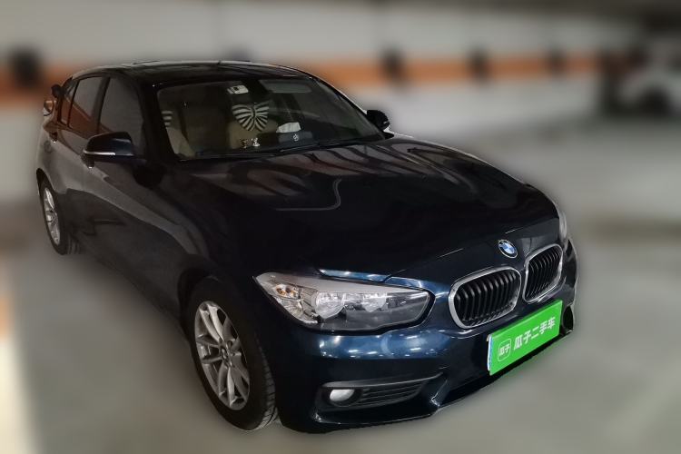 Used BMW 1 Series 2016 118i Leading Model Front Right 45 Deg