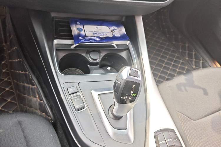 Used BMW 1 Series 2016 118i Leading Model Gear Lever