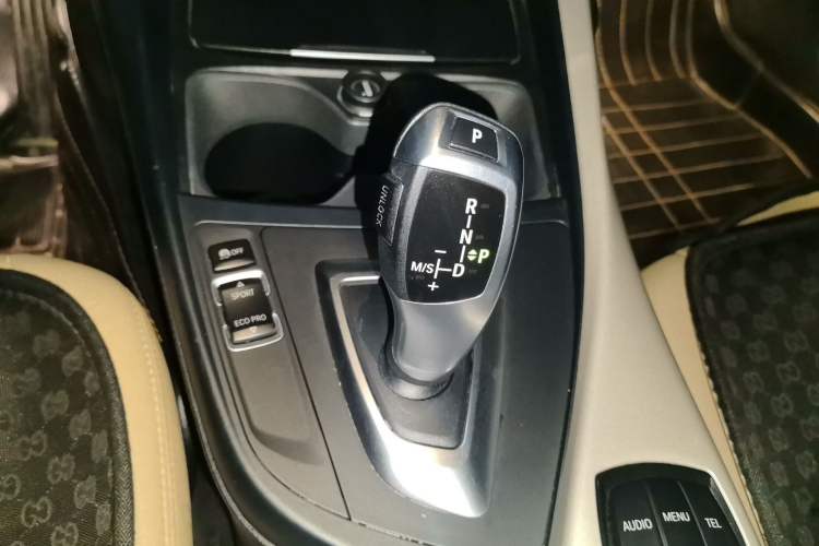 Used BMW 1 Series 2016 118i Leading Model Gear Lever