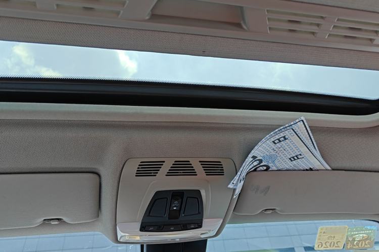 Used BMW 1 Series 2016 118i Leading Model Headliner
