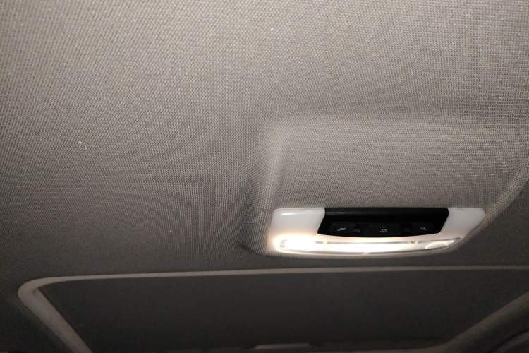Used BMW 1 Series 2016 118i Leading Model Headliner
