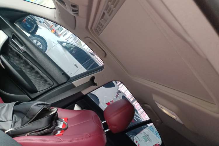 Used BMW 1 Series 2016 118i Leading Model Headliner