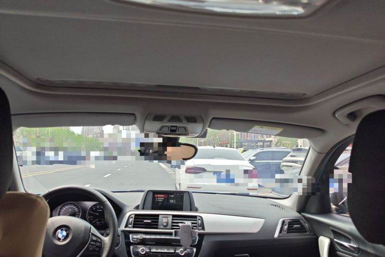 Used BMW 1 Series 2016 118i Leading Model Headliner