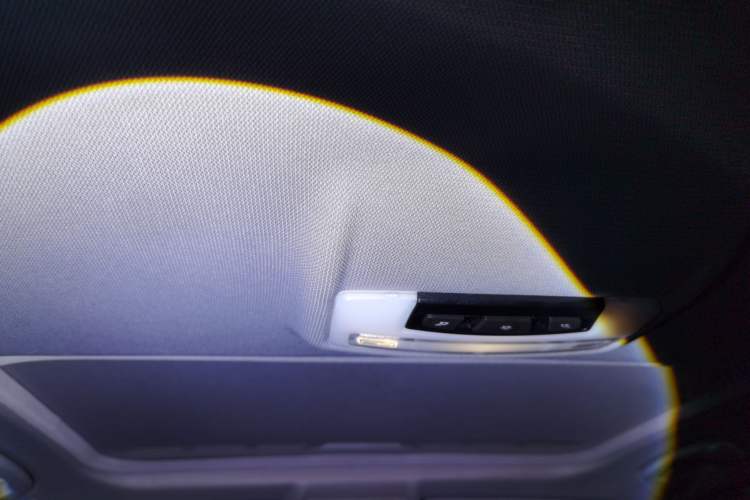 Used BMW 1 Series 2016 118i Leading Model Headliner