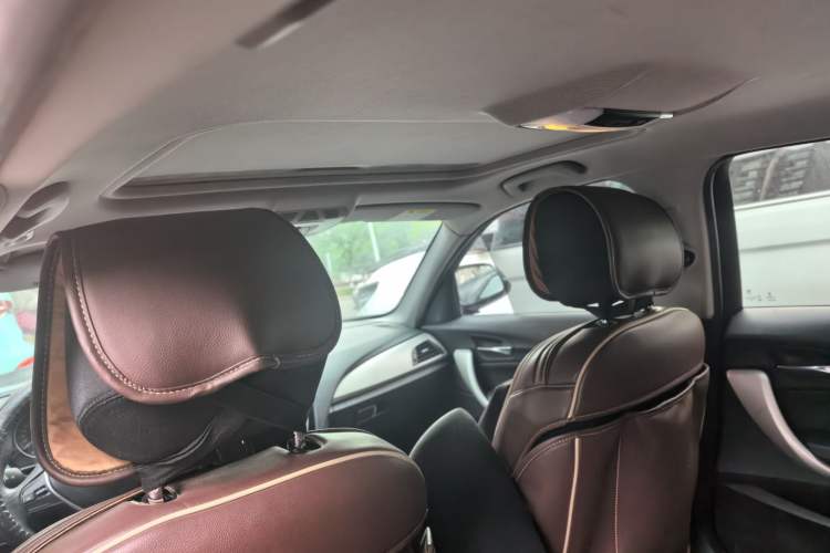 Used BMW 1 Series 2016 118i Leading Model Headliner