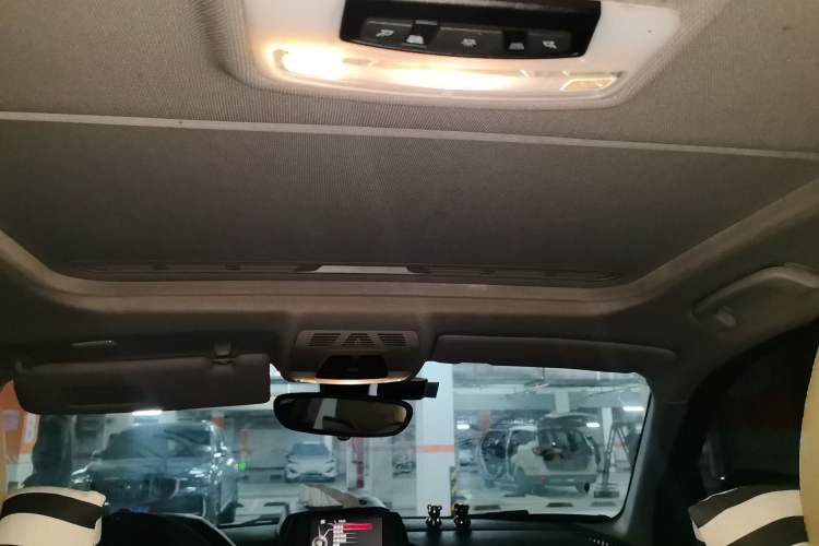 Used BMW 1 Series 2016 118i Leading Model Headliner