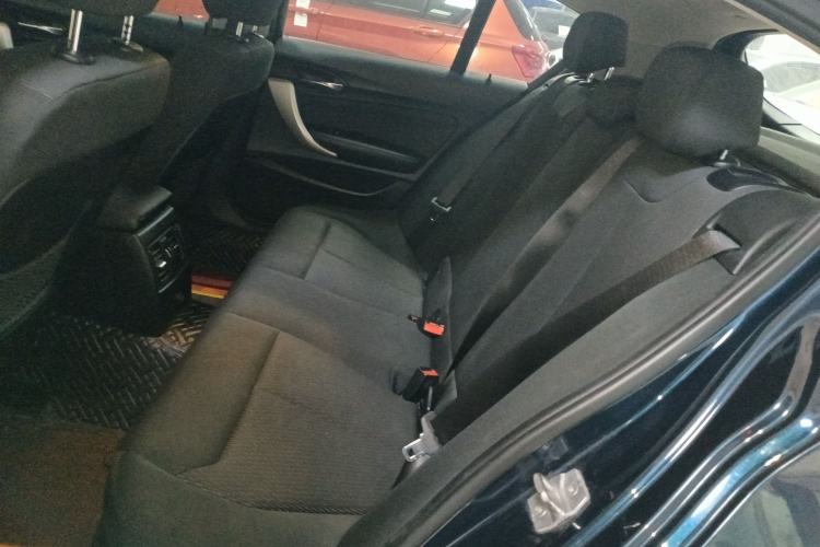 Used BMW 1 Series 2016 120i Leading Model Interior 4