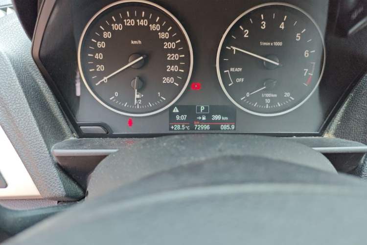 Used BMW 1 Series 2016 118i Leading Model Odometer Close Up