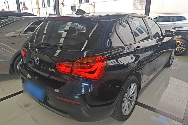 Used BMW 1 Series 2016 118i Leading Model Rear Right 45 Deg