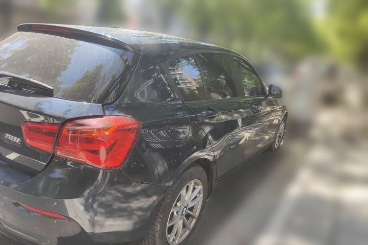 Used BMW 1 Series 2016 118i Leading Model Rear Right 45 Deg