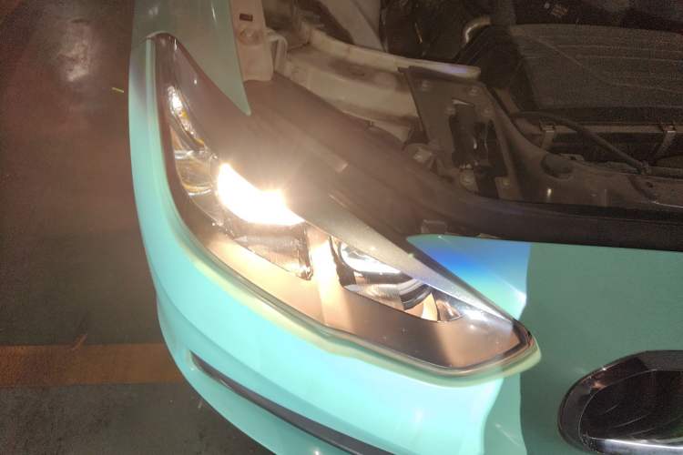 Used BMW 1 Series 2016 118i Leading Model Right Front Headlight