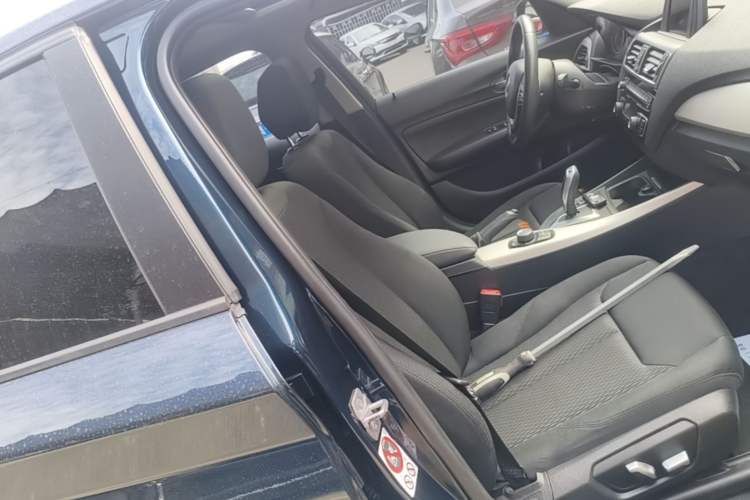 Used BMW 1 Series 2016 120i Leading Model Right Front Seat