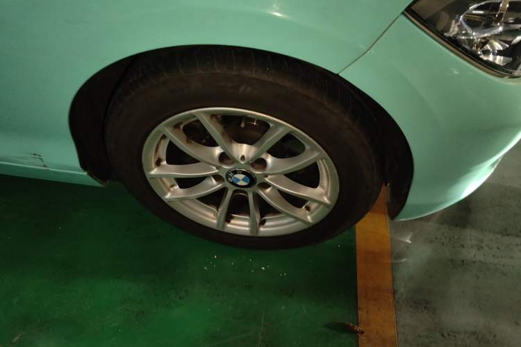 Used BMW 1 Series 2016 118i Leading Model Right Front Wheel Hub
