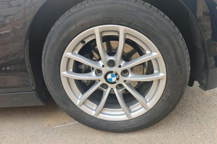 Used BMW 1 Series 2016 118i Leading Model Right Front Wheel Hub