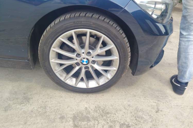 Used BMW 1 Series 2016 120i Leading Model Right Front Wheel Hub