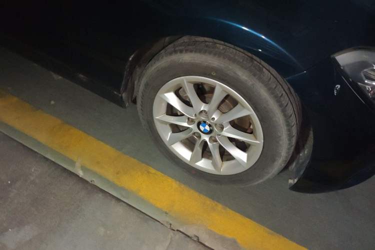 Used BMW 1 Series 2016 118i Urban Design Package Right Front Wheel Hub