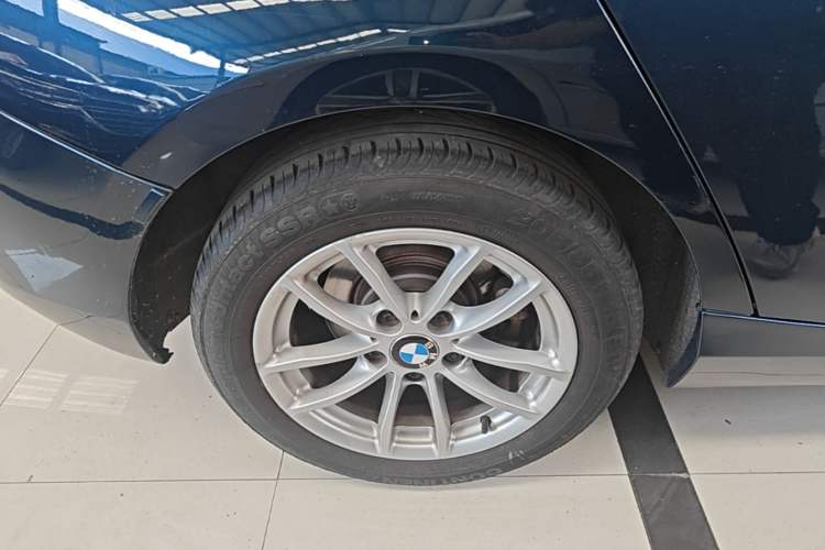 Used BMW 1 Series 2016 118i Leading Model Right Rear Wheel Hub