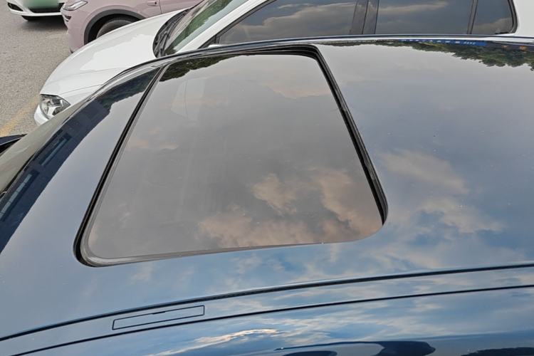 Used BMW 1 Series 2016 118i Leading Model Roof