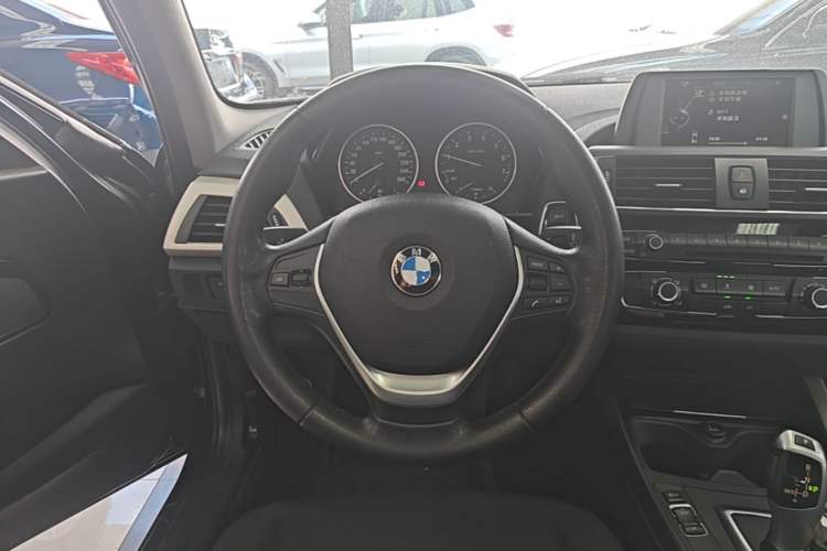 Used BMW 1 Series 2016 118i Leading Model Steering Wheel