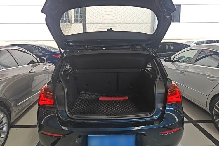 Used BMW 1 Series 2016 118i Leading Model Trunk