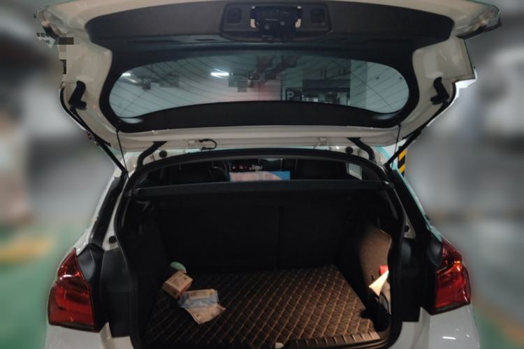 Used BMW 1 Series 2016 118i Leading Model Trunk