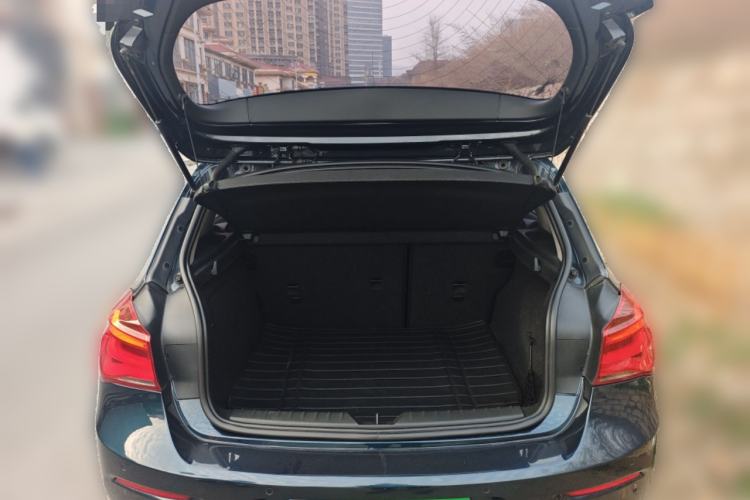 Used BMW 1 Series 2016 118i Leading Model Trunk