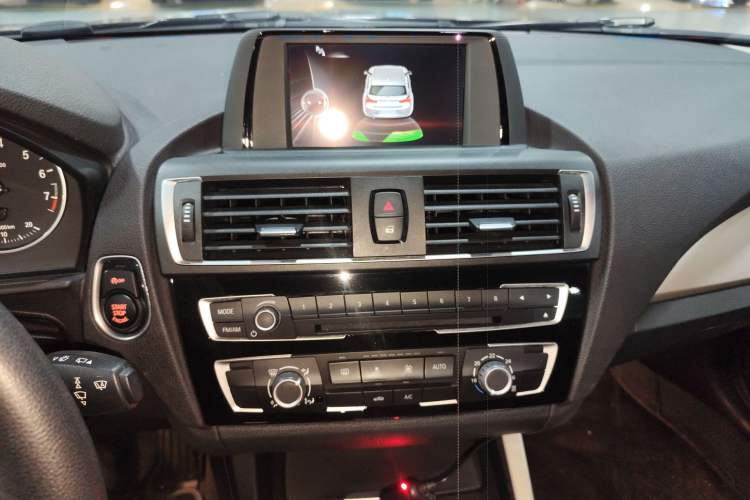 Used BMW 1 Series 2016 118i Leading Model Audio And AC Panel