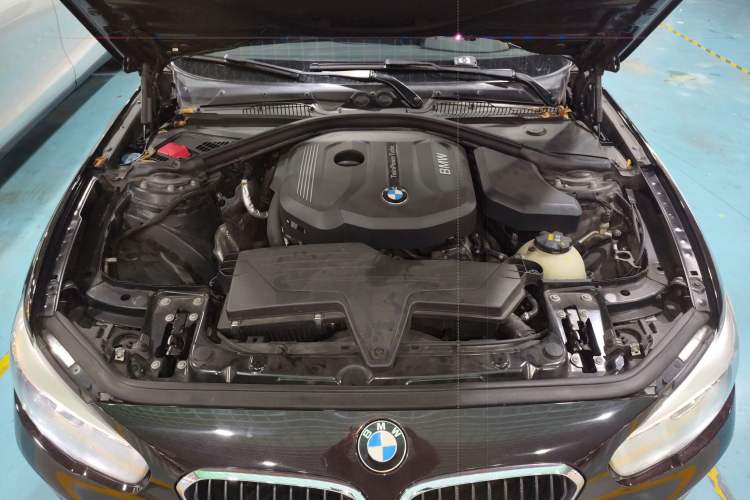 Used BMW 1 Series 2016 118i Leading Model Engine Bay