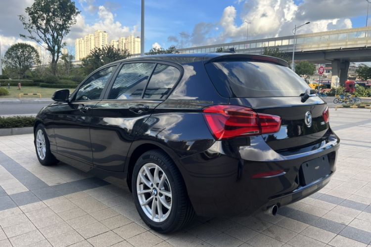 Used BMW 1 Series 2016 118i Leading Model Exterior 4