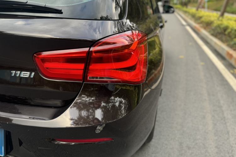 Used BMW 1 Series 2016 118i Leading Model Exterior 8