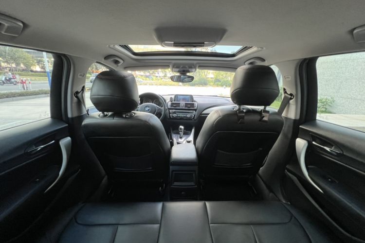 Used BMW 1 Series 2016 118i Leading Model Headliner