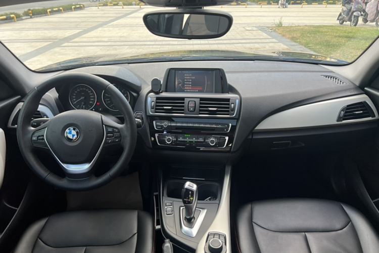 Used BMW 1 Series 2016 118i Leading Model Interior 3