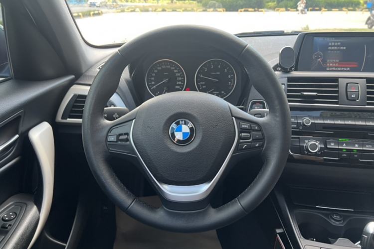 Used BMW 1 Series 2016 118i Leading Model Steering Wheel
