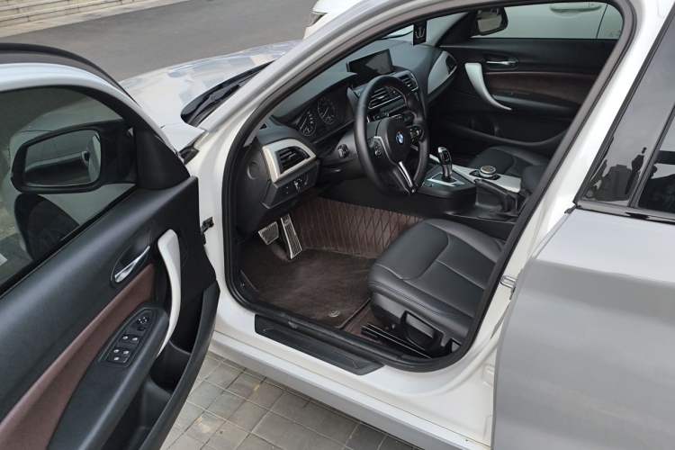 Used BMW 1 Series 2016 118i Leading Model Driver Seat